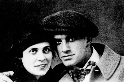 Portrait of Lili Brik and Vladimir Maiakovsky, ca. 1915 by Unbekannt