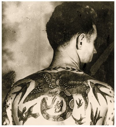 Portrait of Tom Stephen, tattooed by Bert Grimm, c.1942 by Unbekannter Künstler