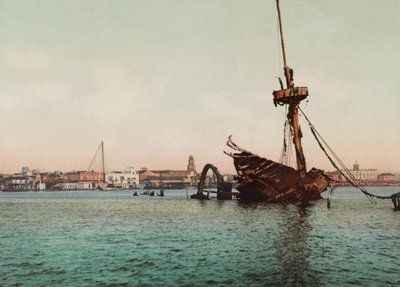 Remains of the USS Maine, Havana by Unbekannt