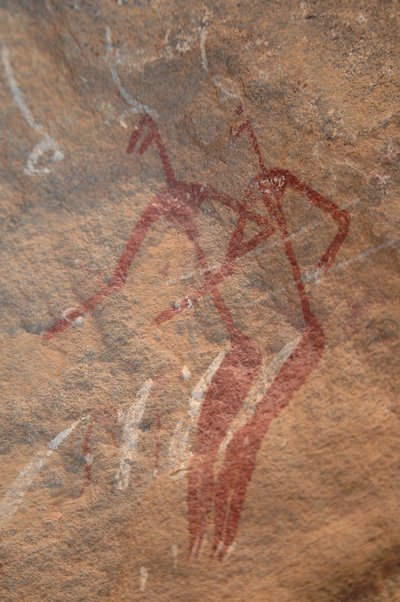 Rock Art, Prehistory: Rock painting of two longiline characters in an ornate shelter in the Uweinat Mountains, Sudan by Unbekannt