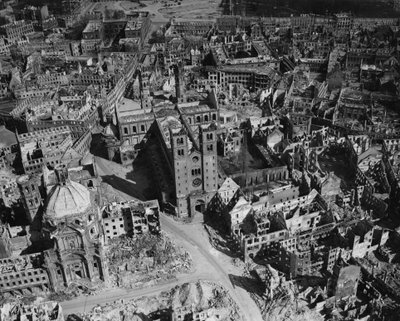 Second World War: Wurzburg (Germany) April 11 by Unbekannt