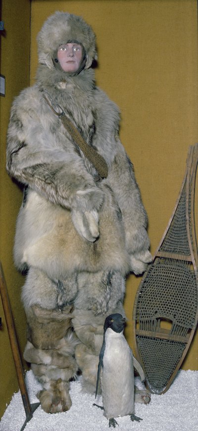 Snowsuit and accessories worn by Dr. Edward Adrian Wilson on the Discovery Expedition with Scott in Antarctica by Unbekannt