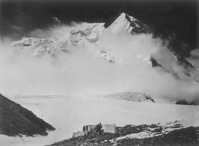 The Expedition in Karakorum and in the Western Himalayas by Prince Luigi Amedeo of Savoy, Duke of Abruzzi: Camp IV at the Foot of Bride Peak by Unbekannter Künstler