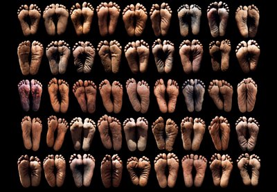 The feet that walked to freedom, women feet who had all walked from conflict rape and murder to get to safety, the set of images have been seen globally as a reminder of the genocide in Darfur, Sudan, Africa by Unbekannter Künstler