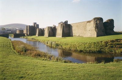 View of Caerphilly Castle, Glamorgan, Wales, built 1268-77 by Unbekannt