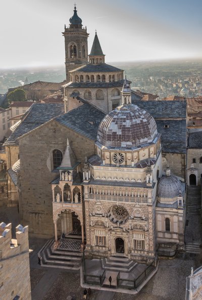 View of Piazza Duomo, Bergamo Alta, Italy by Unbekannter Künstler