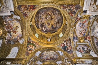 View of the dome, the pendentives, the faults of the transept and the antechoir with frescoes by Baciccia, Church of the Gesù, Rome, Italy by Unbekannter Künstler