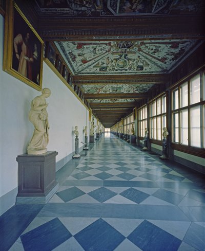 View of the First Corridor, Designed by Vasari (1511-1574) and Bernardo Buontalenti (1531-1608) 1560-80 by Unbekannt
