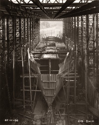 Work starts on the construction of the main deck of Northbank at the shipyard of William Doxford & Sons, Sunderland, 22nd November 1956 by Unbekannter Künstler