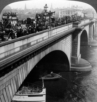 London Bridge, London by Underwood and Underwood