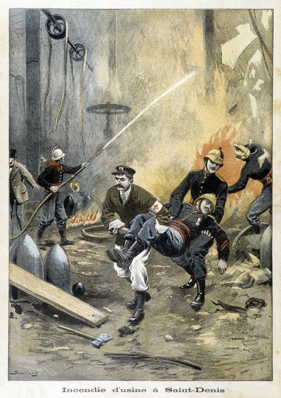 Firefighters intervening during a fire at Usine in Saint Denis. Illustration of the 