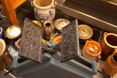Waffle iron, last quarter of 19th century by Unknown artist