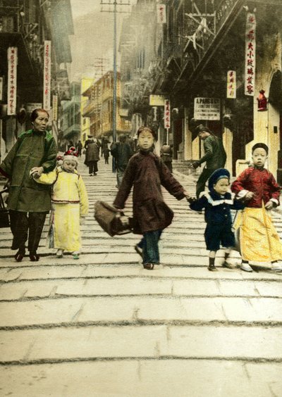 Children on Pottinger Street in Hong Kong (1890) by Unknown artist