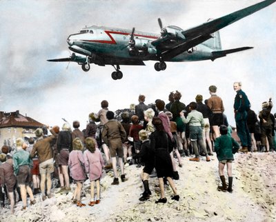 Berliners Observe the Arrival of Airplanes, Approaching Berlin Tempelhof Airport by Unknown photographer