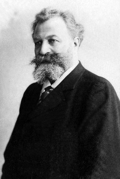 Portrait of Edouard Colonne (1838-1910), French violinist and conductor by Unknown photographer