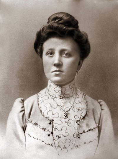 Portrait of Henriette Brull, the mother of George Simenon by Unknown photographer