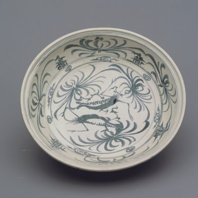 Dish with aquatic scene by Vietnamese School