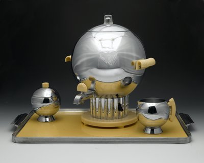 Coffee Urn, "Coronet Pattern", Model No. 90121 by Walter von Nessen