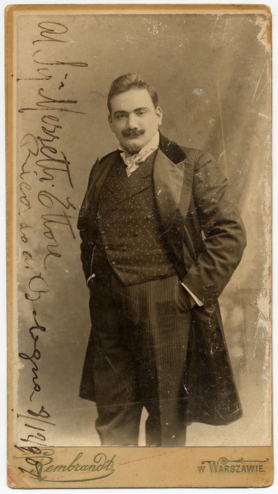 Portrait of the opera singer Enrico Caruso by Warsaw. Photo studio Rembrandt