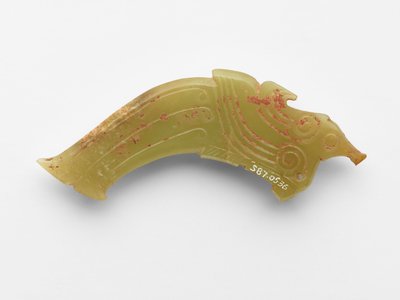 Pendant in the form of a bird by Western Zhou Dynasty Chinese School