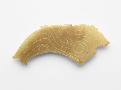 Pendant in the form of a bird, one of a pair by Western Zhou Dynasty Chinese School