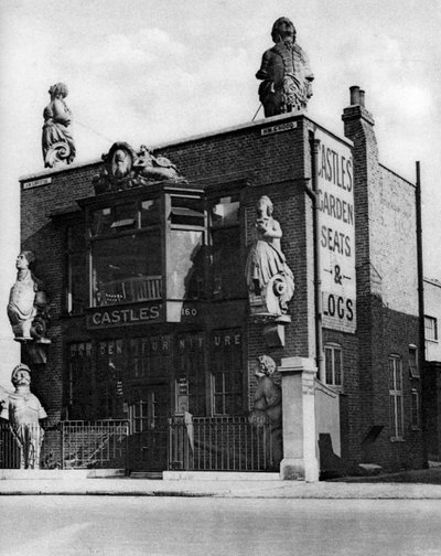 Figureheads of Old Fighting Ships, Grosvenor Road, London, 1926-1927 by Whiffin