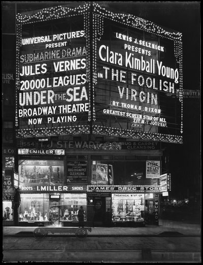 Illuminated marquee for 