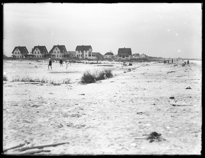 Second half of a panorama view of oceanfront lots and the beach, Belle Harbor, Queens, July 11, 1915 by William Davis Hassler