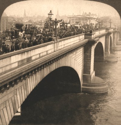 London Bridge, London, England by Works and Sun Sculpture Studios