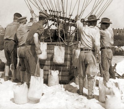 Attaching Sandbags to the Basket of a Balloon, Fort Myer, USA by Hippolyte Lalaise Devéria