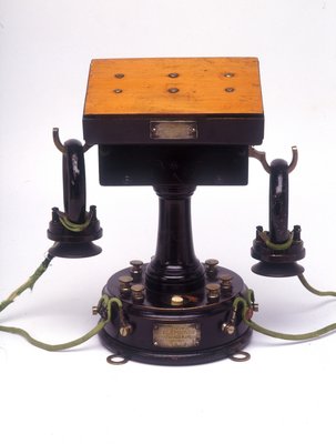 Ader's phone (or Ader-Gower electrophone): 1878 Collection France Telecom