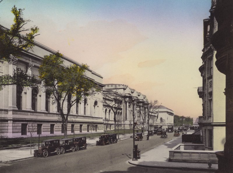 Metropolitan Museum of Art, Fifth Avenue and East 80th Street, New York by American Photographer (after)