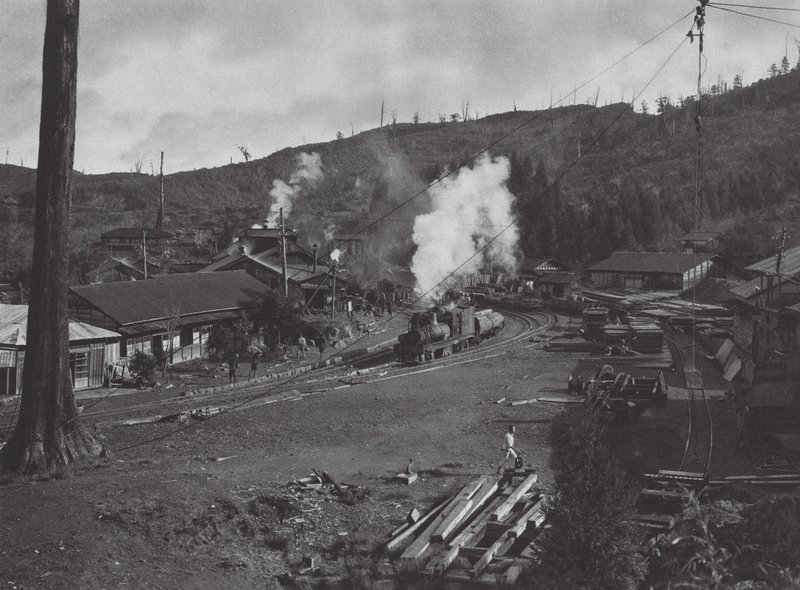 Japan: Numanohira, Transporting lumber by Axel von Graefe