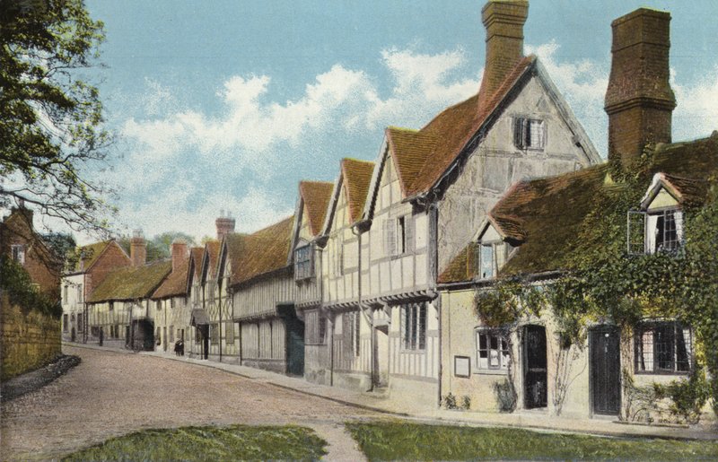 Mill Street, Warwick by English Photographer
