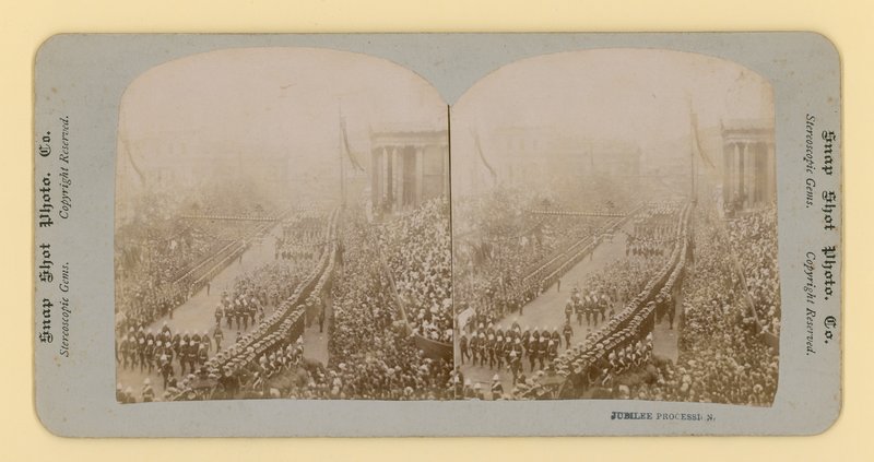 Stereoscopic print of Queen Victoria