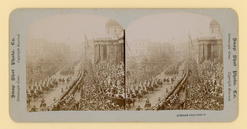 Stereoscopic print of Queen Victoria