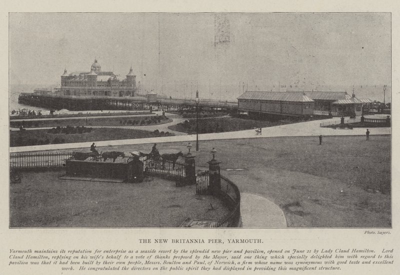 The New Britannia Pier, Yarmouth by English Photographer
