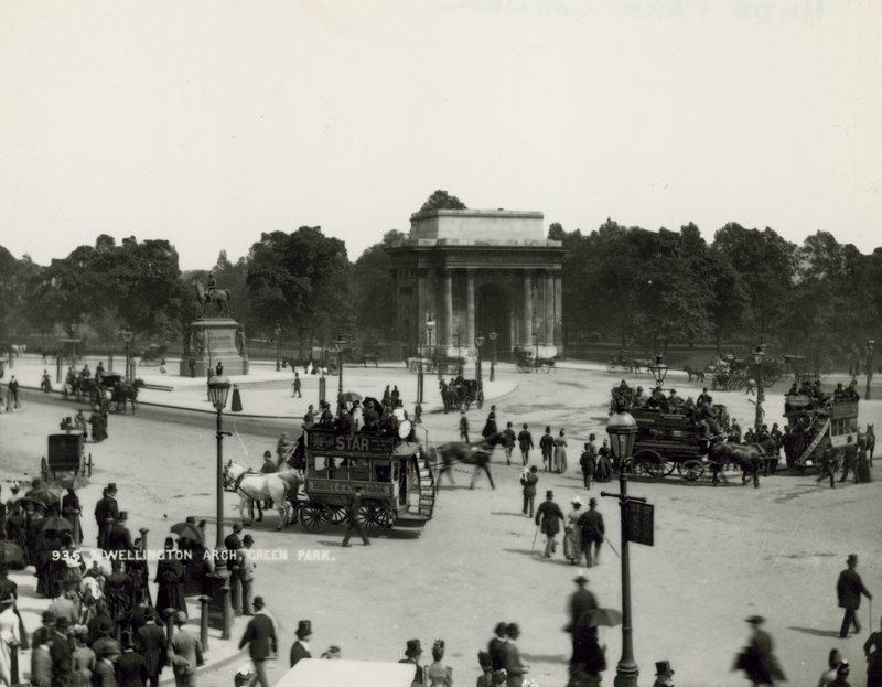 Wellington Arch, Green Park by English Photographer