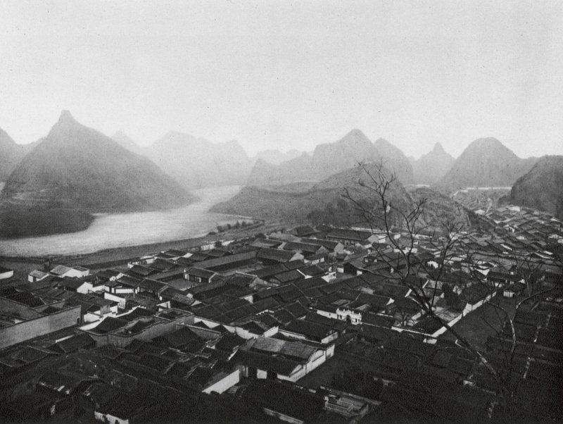 Kueilinfu, Kuangsi, Kueilin, the Provincial Capital, View to the North-West by Ernst Boerschmann