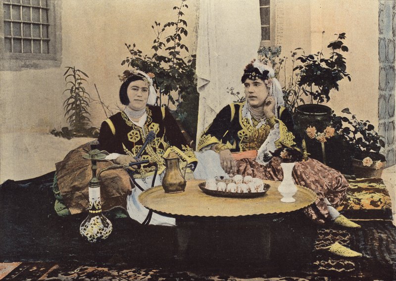 Moorish Women (City Dwellers) of Blidah by European Photographer