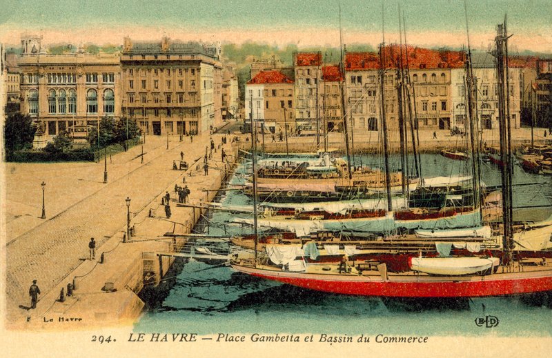 Le Havre, Place Gambetta, Bassin du Commerce by French Photographer