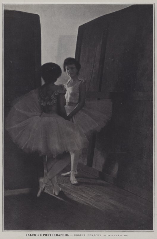Salon de Photographe: Dans la Coulisse (Behind the Scenes) by French Photographer