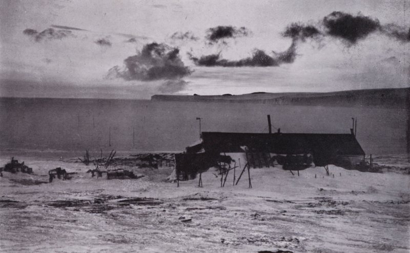 The party goes into Winter Quarters by Herbert Ponting