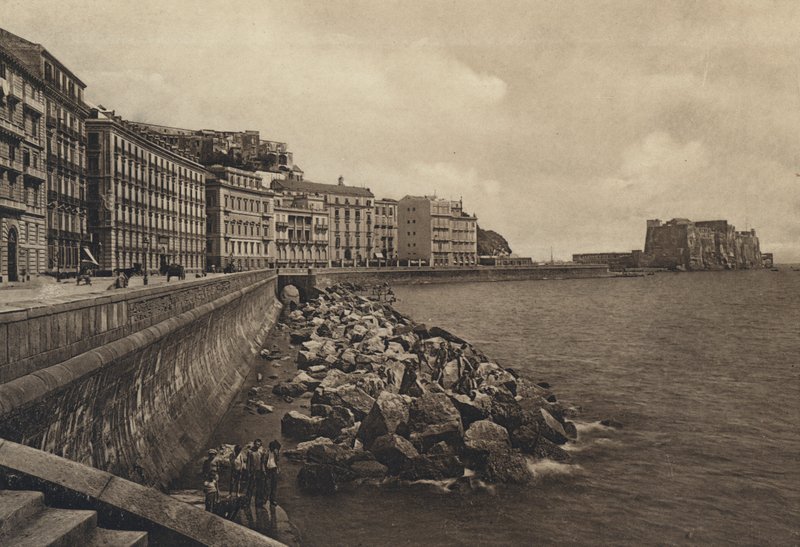 Naples: Via Caracciolo and Castello Dell