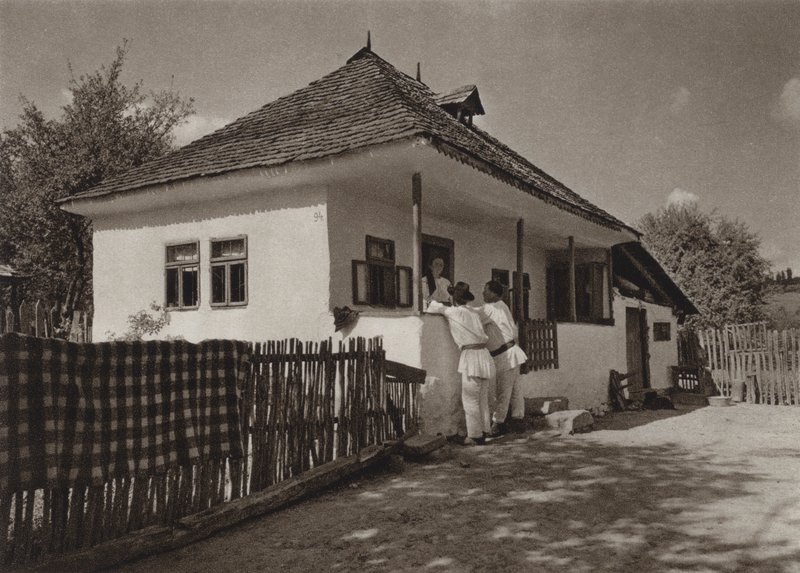 Voinesti, Peasant Houses by Kurt Hielscher