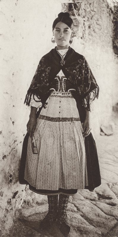 Lagartera Costume, Province of Toledo by Kurt Hielscher