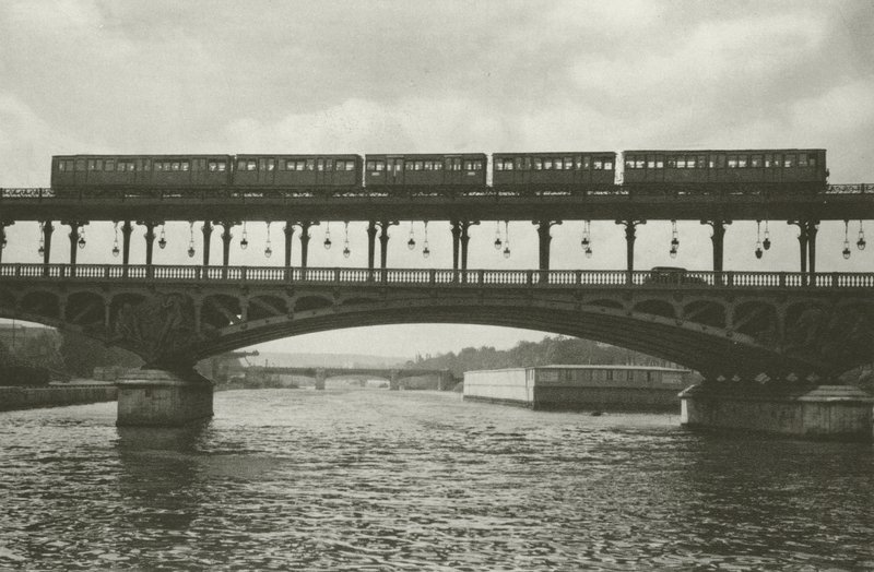 Paris: Pont de Passy by Mario Bucovich