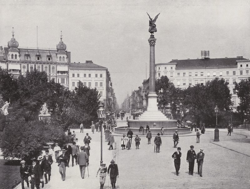 Belle-Alliance-Platz and Friedrich-Strasse by Photographer German