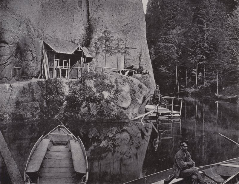 Edmundsklamm, Front Boat Station by Photographer German