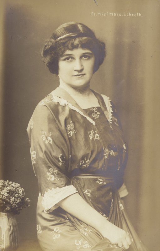 Mizi Marx Schroth, German opera singer by Photographer German